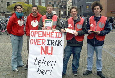 SP op straat voor openheid over Irak